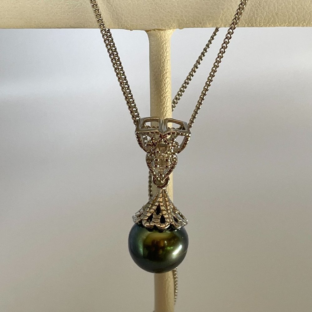 Tahitian Cultured Pearl and Natural White Zircon Pendant Necklace -- 10mm